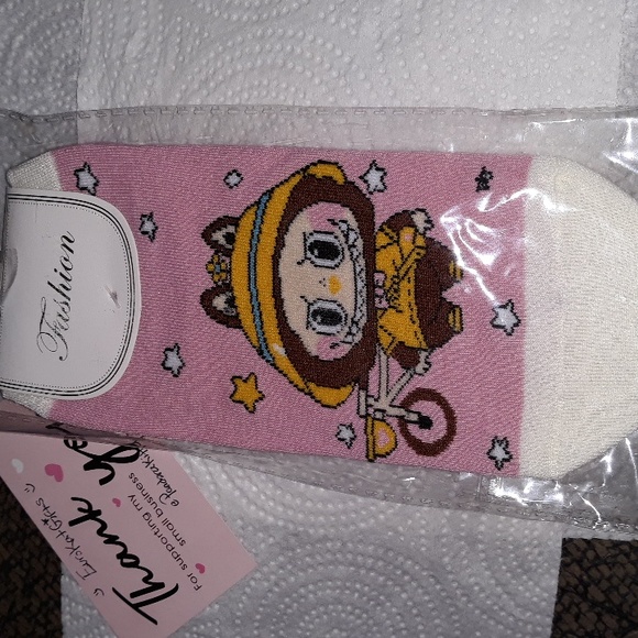 LABUBU Character Socks Biker Pink Brown NEW in pkg 1 pr size 5-10 Adult 🔥 - Picture 1 of 4
